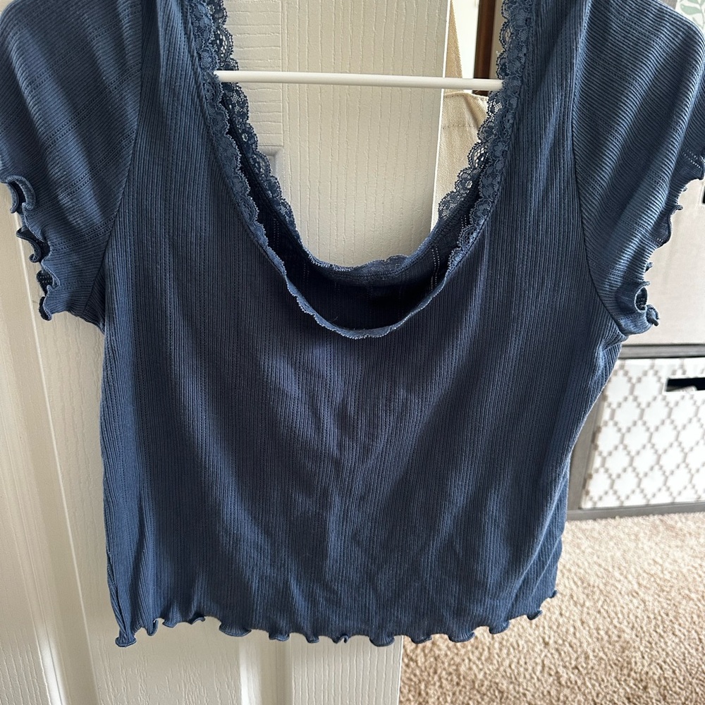 Arizona Jean Company Blue Ruffled Crop Top